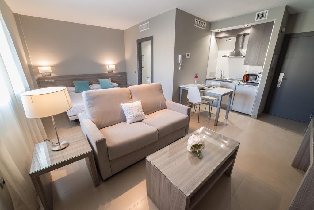 Hotel Miguel Sanchez Alhaurín de la Torre Eksteriør billede