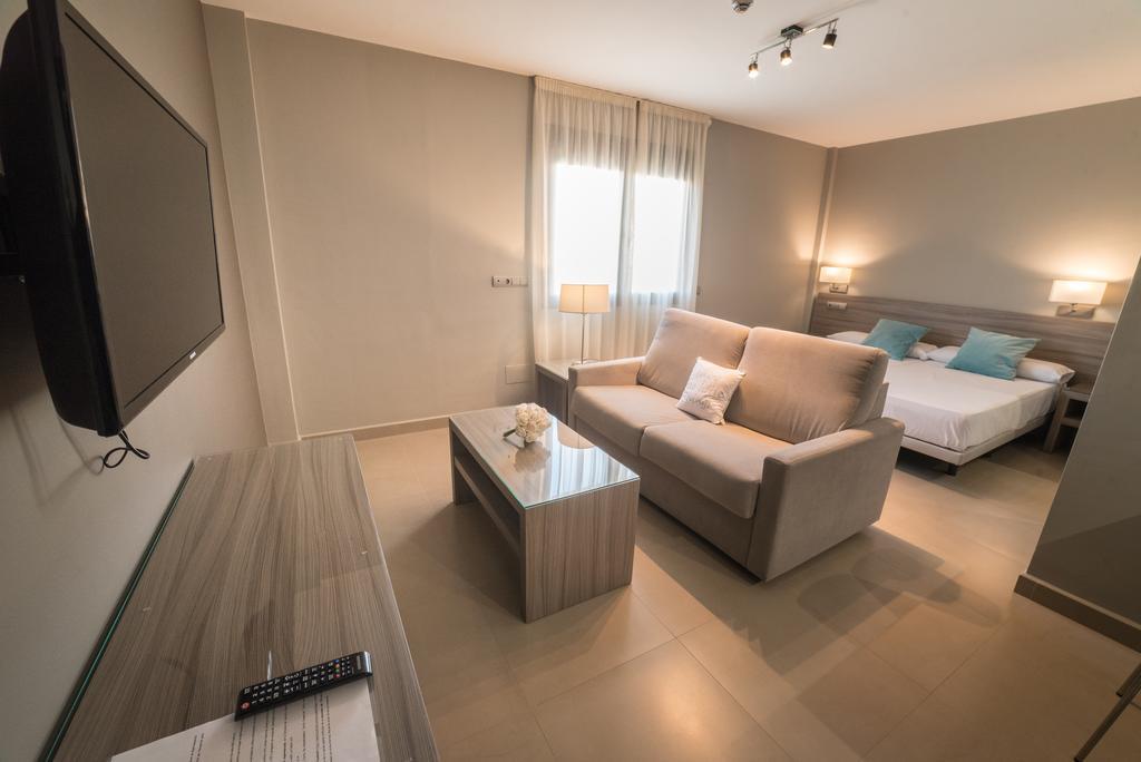 Hotel Miguel Sanchez Alhaurín de la Torre Eksteriør billede